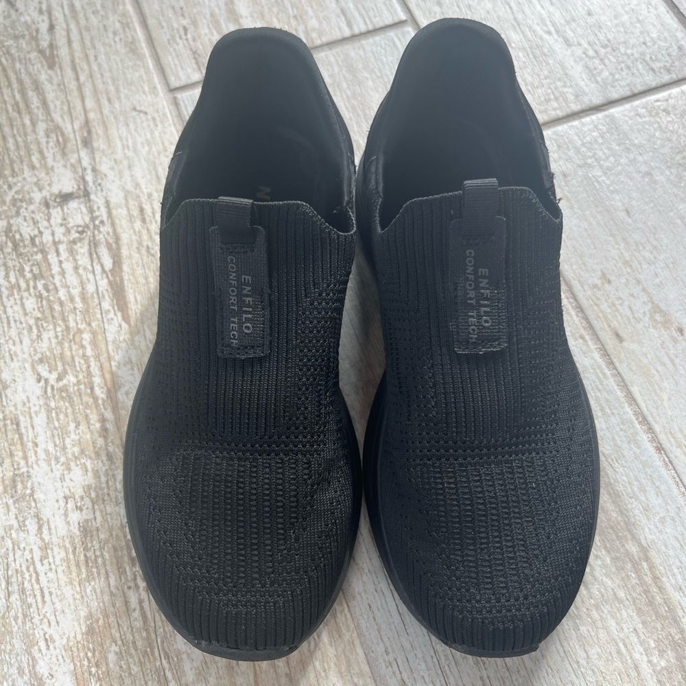 Women Black Slip-On Shoes Sneakers